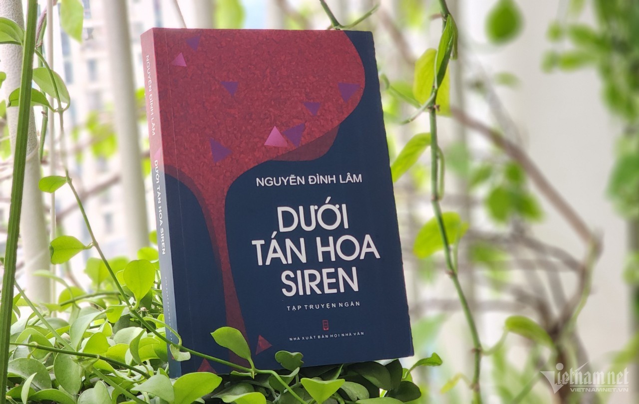 “Dưới tán hoa siren” - Cuộc sống đa sắc màu của người Việt ở Nga “Dưới tán hoa siren” - Cuộc sống đa sắc màu của người Việt ở Nga