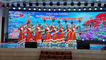 Mái nhà chung của những người yêu mến nước Nga