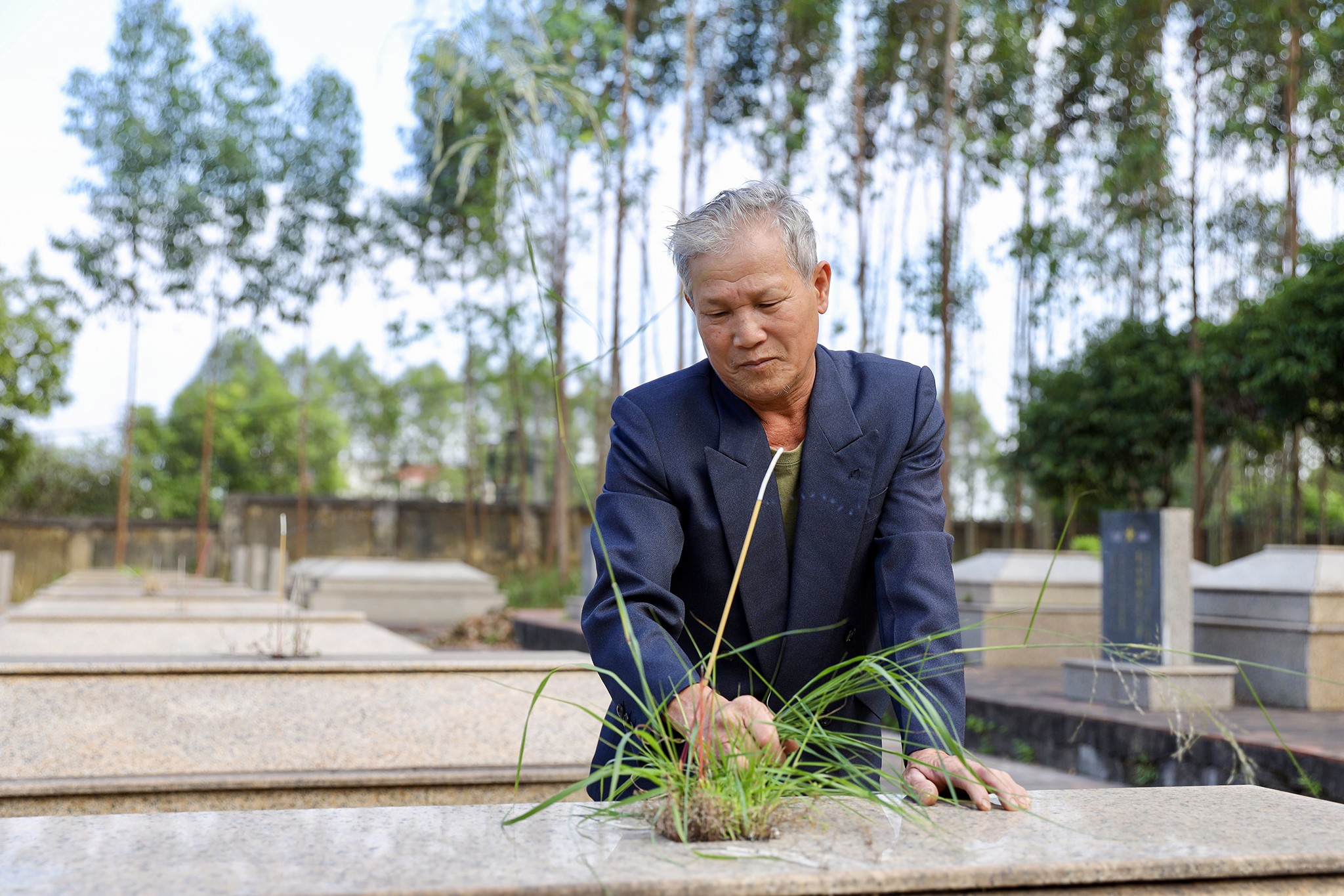 Chăm lo “giấc ngủ” các liệt sĩ Trung Quốc vì tình hữu nghị Việt - Trung