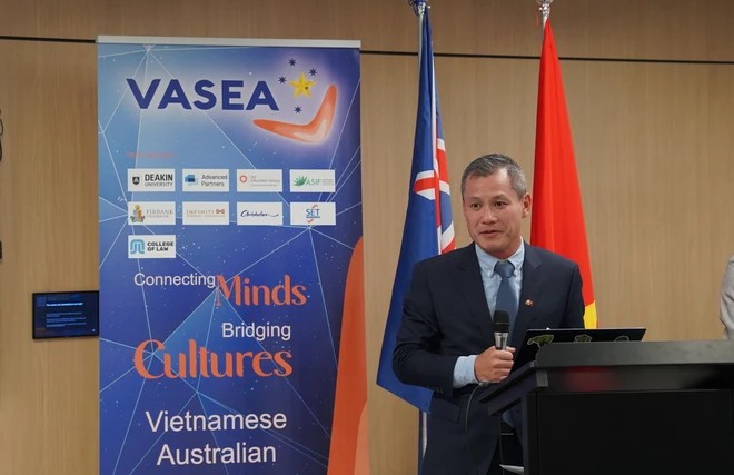 ổng Lãnh sự Việt Nam phụ trách bang New South Wales, bang Nam Australia và bang Queensland Nguyễn Đăng Thắng phát biểu tại Đại hội. (Ảnh: Thanh Tú/TTXVN)