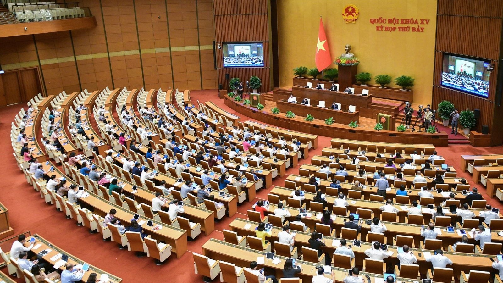 Tuần làm việc thứ 3 của Quốc hội với tâm điểm chất vấn và trả lời chất vấn