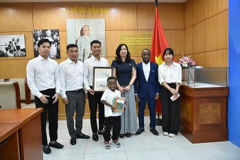 Quang Linh Vlogs và 