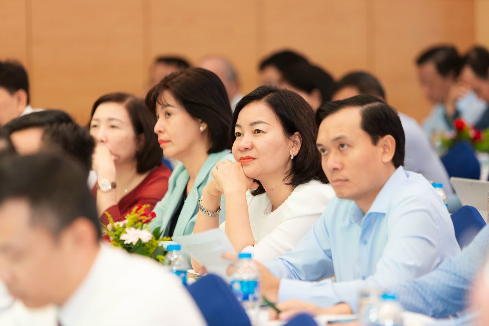 Các đại biểu tham dự hội nghị. Các đại biểu tham dự hội nghị.