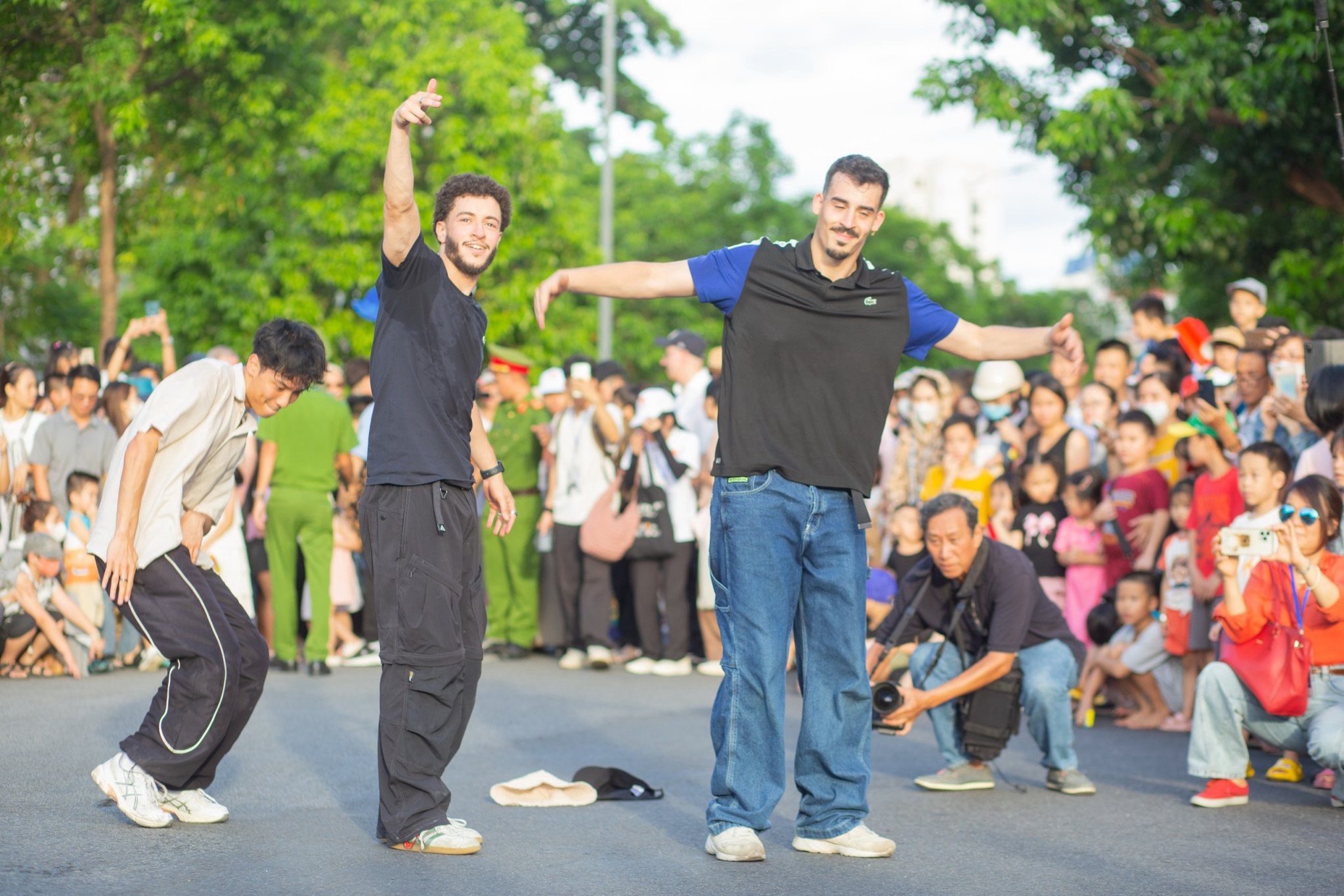 nhóm nhảy hip hop thành phố Cergy-Pháp nhóm nhảy hip hop thành phố Cergy-Pháp