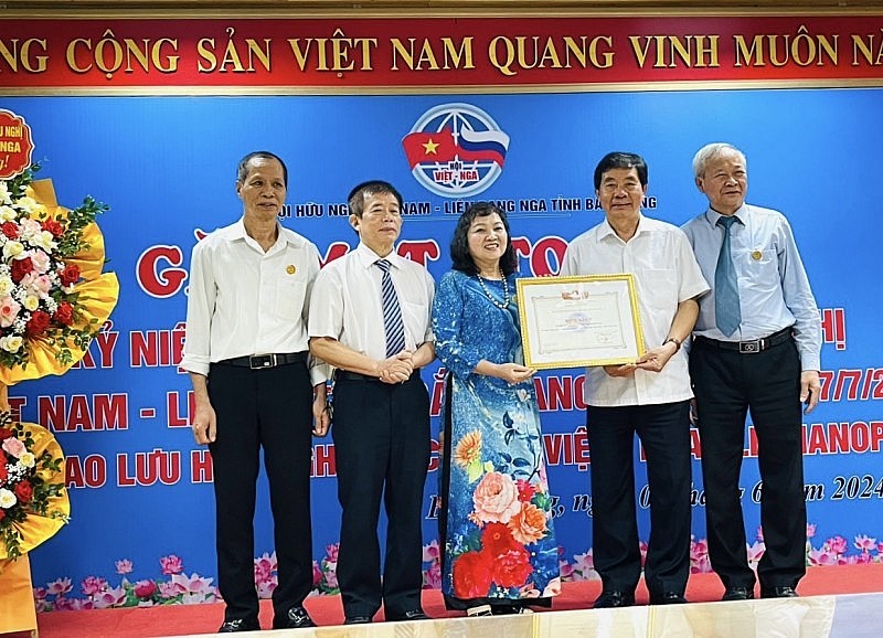 Hội hữu nghị Việt Nam - Liên bang Nga tỉnh Bắc Giang kỷ niệm 25 năm thành lập