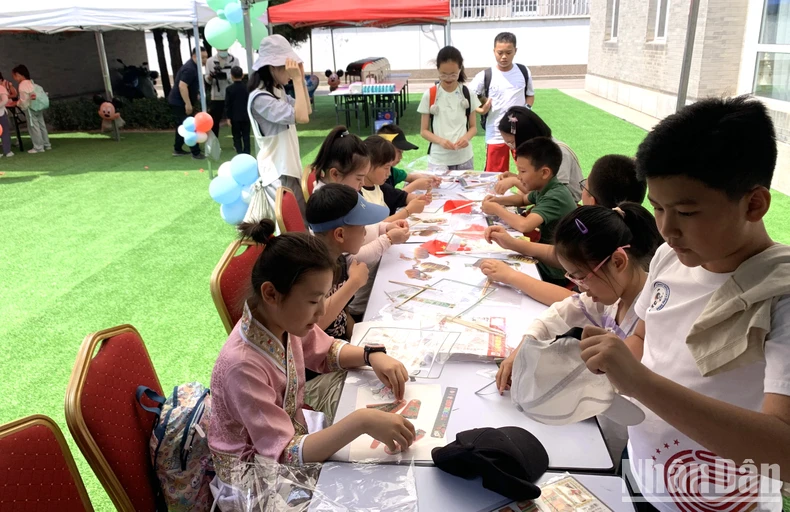 Giao lưu thiếu nhi ASEAN-Trung Quốc tại Bắc Kinh