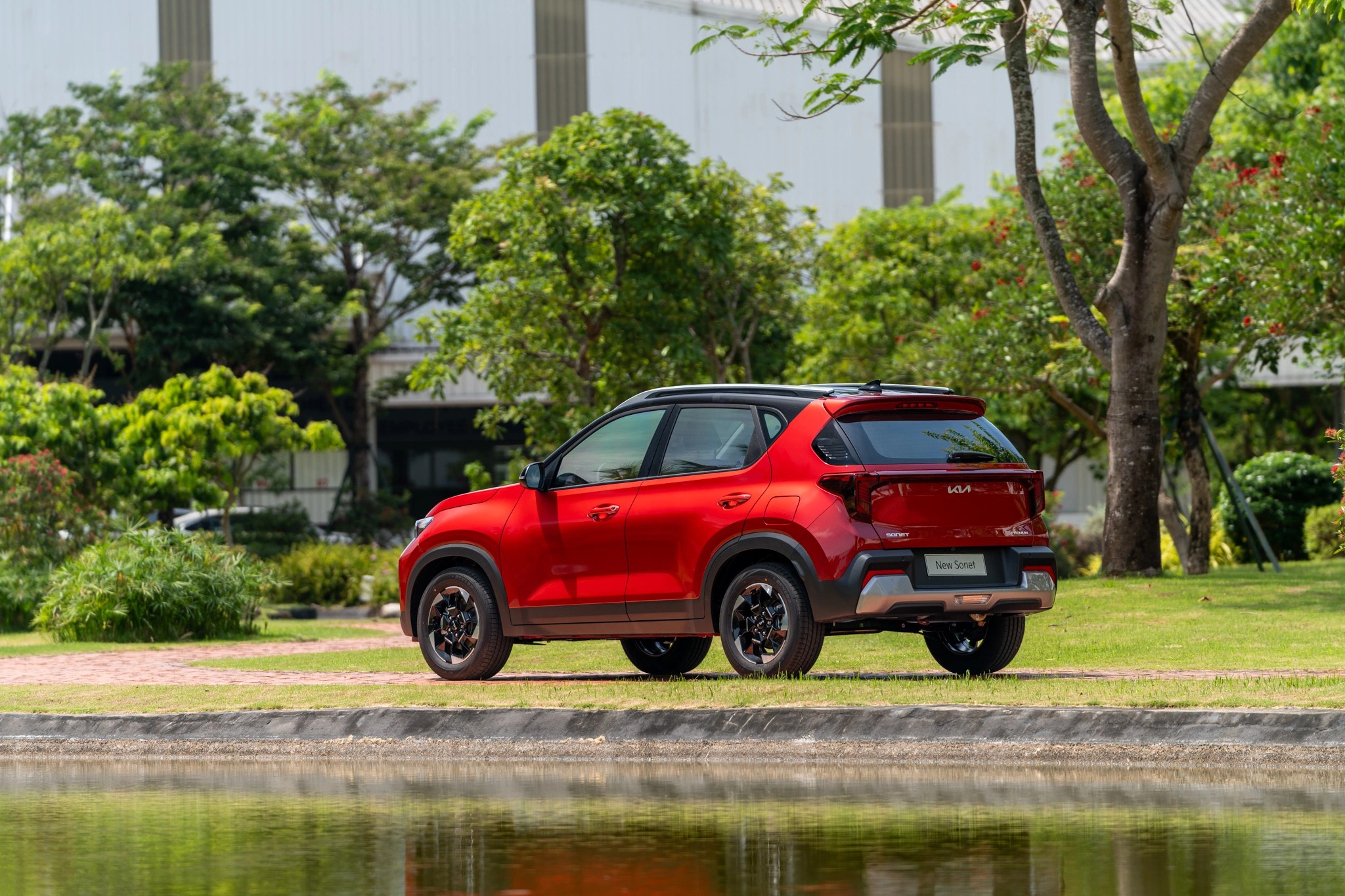 Cận cảnh Kia Sonet 2024 vừa ra mắt tại Việt Nam
