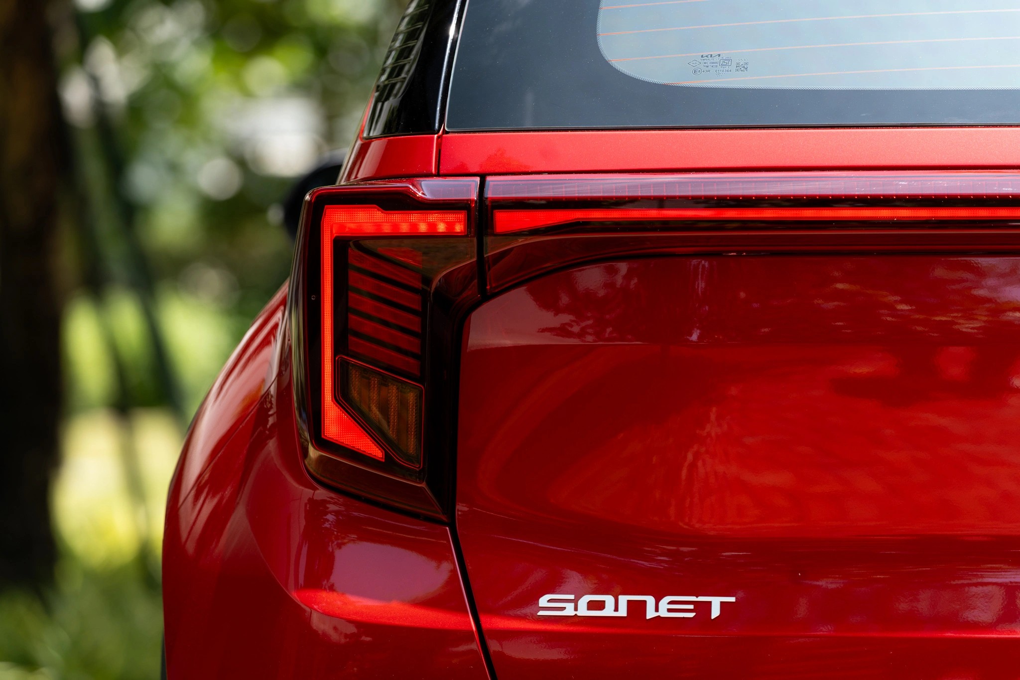 Cận cảnh Kia Sonet 2024 vừa ra mắt tại Việt Nam