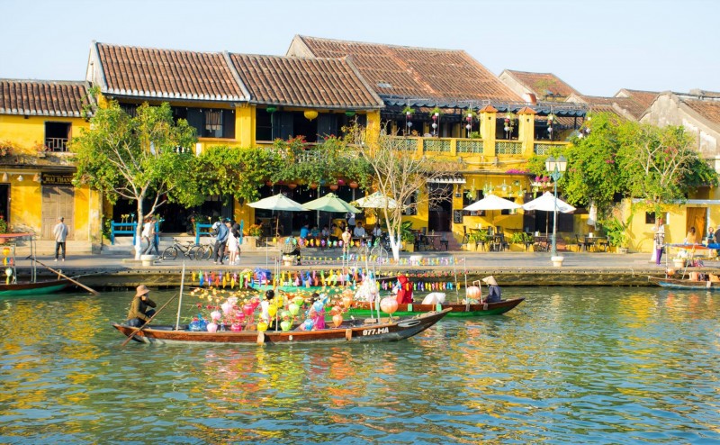 điểm đến được yêu thích nhất ở Châu Á. (Ảnh minh họa: Phố cổ Hội An, điểm du lịch được du khách nuóc ngoài ưa thích tại Việt Nam))