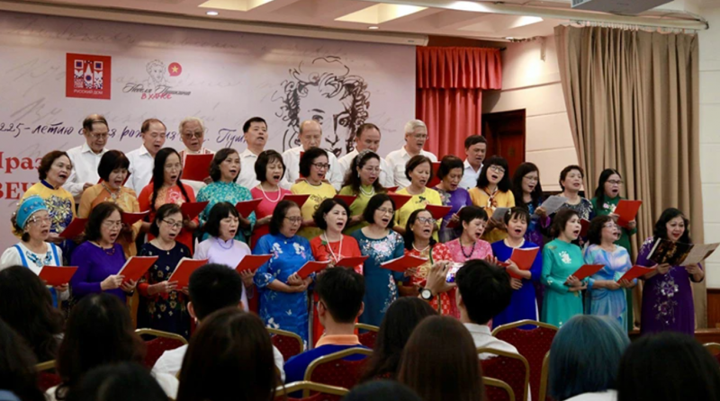 Chung tay gìn giữ, vun đắp quan hệ hữu nghị Việt Nam-Liên bang Nga