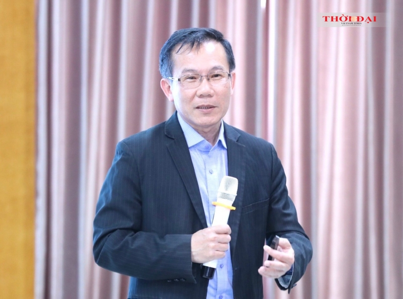  Giáo sư, Tiến sỹ khoa học Nguyễn Ngọc Thành, Trưởng Bộ môn Tin học Ứng dụng, Đại học Khoa học và Công nghệ Wroclaw (Ba Lan).