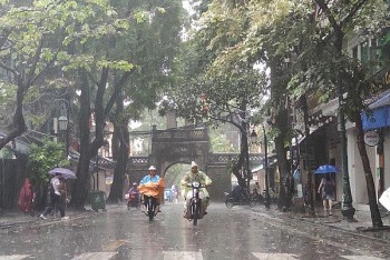 Thời tiết hôm nay 22/6: Nắng nóng ở miền Bắc dịu dần