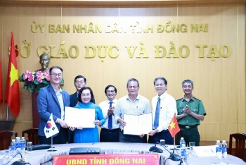 Đồng Nai thí điểm dạy tiếng Hàn tại trường trung học phổ thông