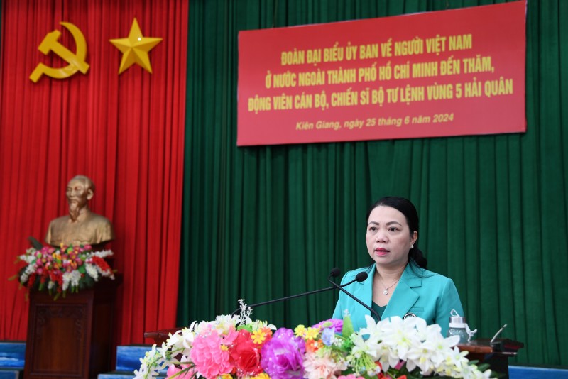 Kiều bào hướng về biển, đảo quê hương bằng những việc làm cụ thể, thiết thực