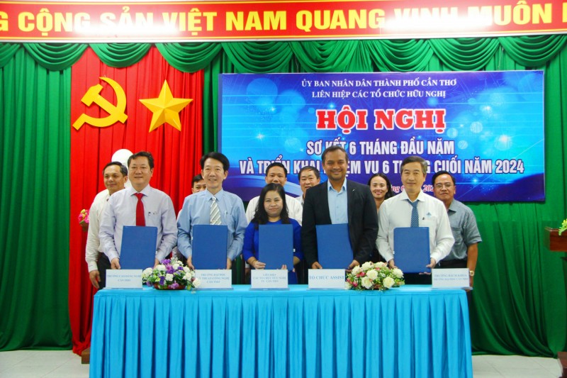 Hợp tác triển khai dự án “Trung tâm đào tạo xuất sắc” tại Cần Thơ