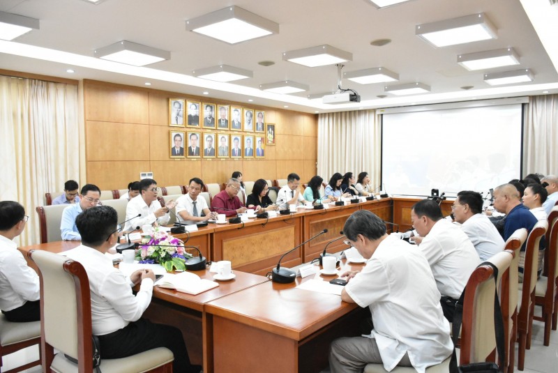 Phổ biến, giải đáp pháp luật cho người Việt Nam ở nước ngoài về Luật Đất đai 2024