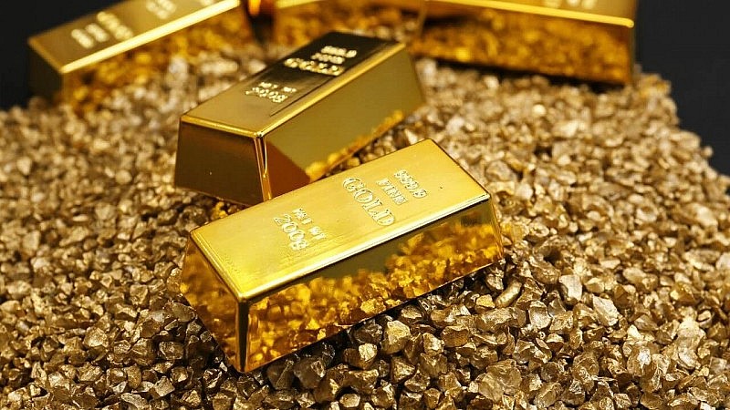 Vàng bất ngờ tăng mạnh, lấy lại mốc 2.300 USD/ounce
