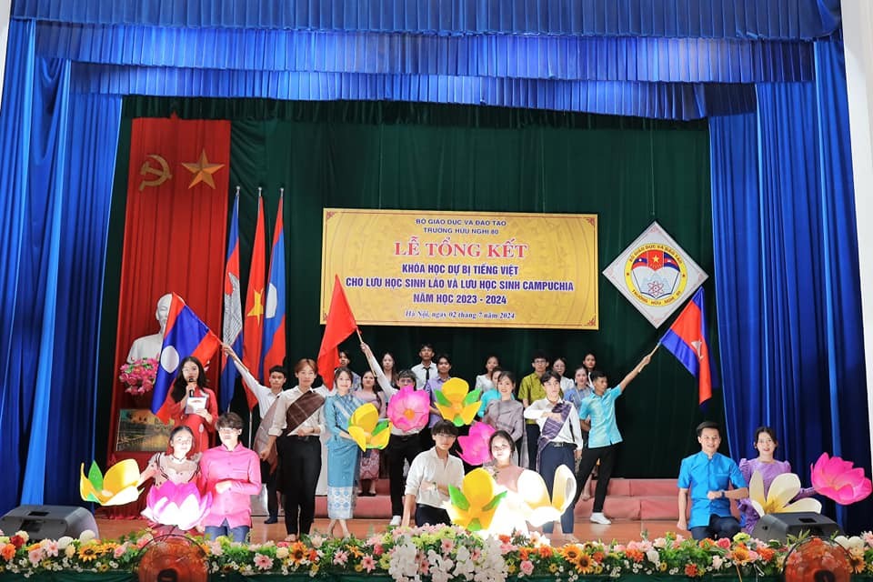 Lưu học sinh Lào, Campuchia tự tin vào đại học khi thành thạo tiếng Việt