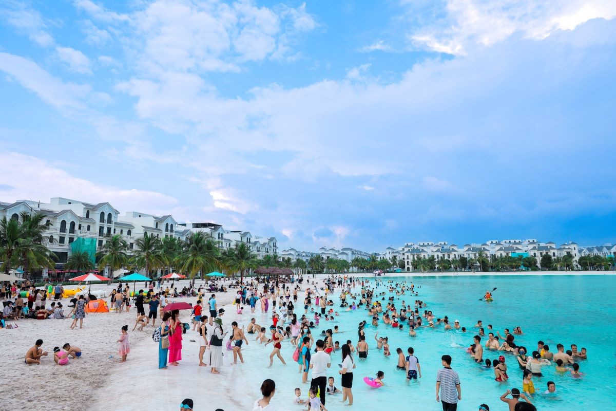 Ocean City thu hút hàng vạn du khách đến tận hưởng kỳ nghỉ dưỡng biển có 1-0-2 phía Đông Thủ đô