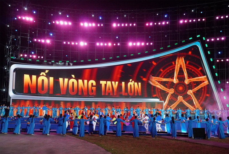 Chung tay kiến tạo thế giới hòa bình