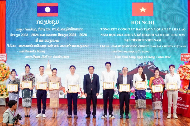Công tác đào tạo nguồn nhân lực cho nước bạn Lào có nhiều chuyển biến tích cực