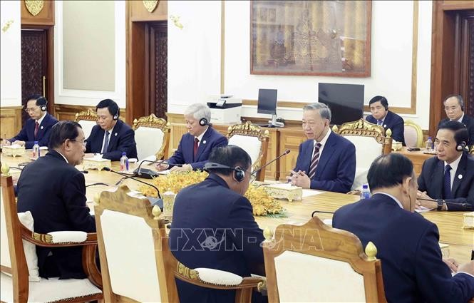 Chủ tịch nước Tô Lâm hội đàm cùng Chủ tịch Đảng CPP, Chủ tịch Thượng viện Hun Sen