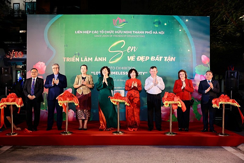 Độc đáo, ý nghĩa Lễ hội Sen Hà Nội 2024