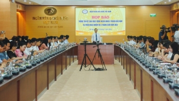 vnd mat gia 44 ty le no xau co xu huong tang