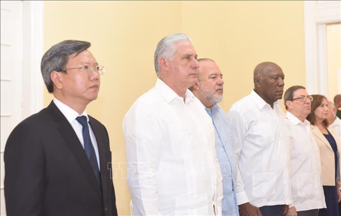 Nhiều Đại sứ quán Việt Nam ở nước ngoài mở sổ tang và tổ chức lễ viếng Tổng Bí thư Nguyễn Phú Trọng