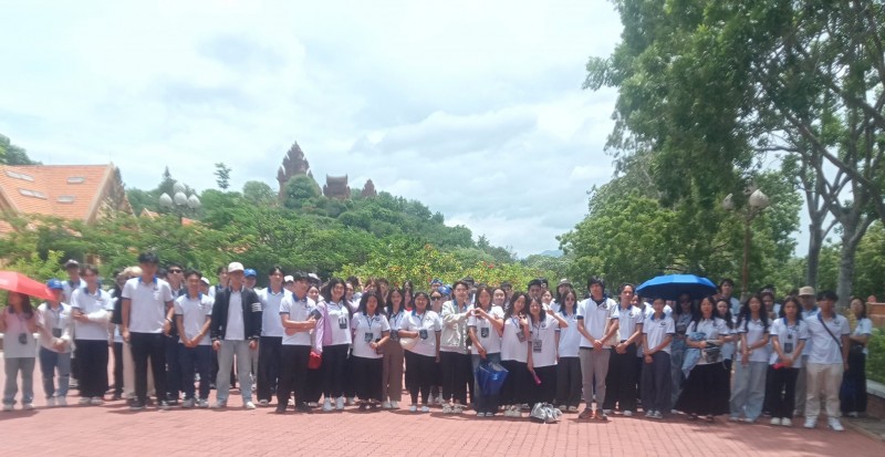 120 thanh niên kiều bào tìm hiểu văn hoá Chăm