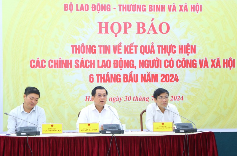Nhiều điểm mới về chính sách BHXH được công bố (Ảnh: T.L).