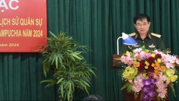 tap huan nghiep vu cong tac lich su quan su cho can bo quan doi hoang gia campuchia
