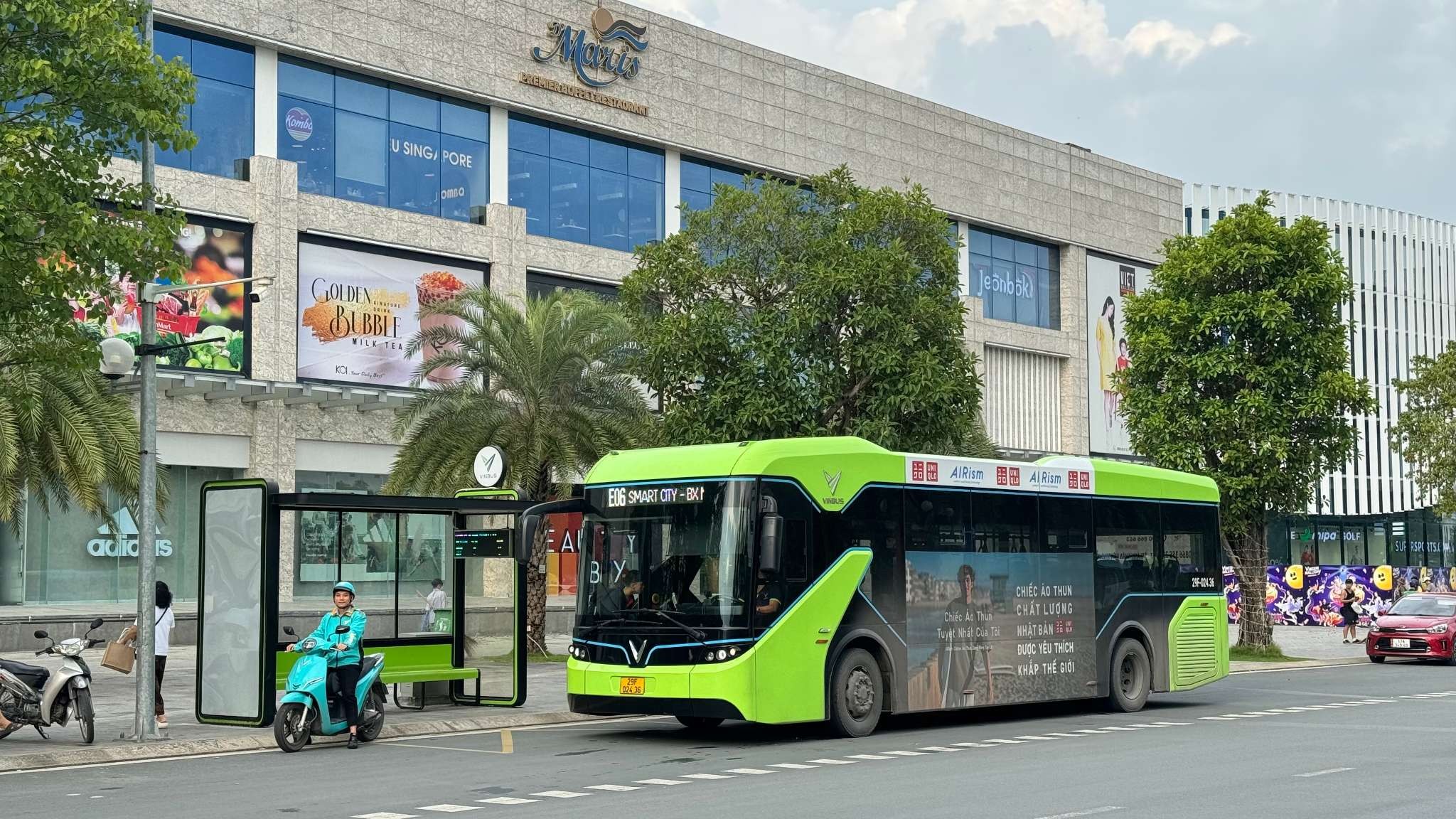 VinBus và Xanh SM phối hợp “đón tận cửa - đưa tận nơi” từng hành khách