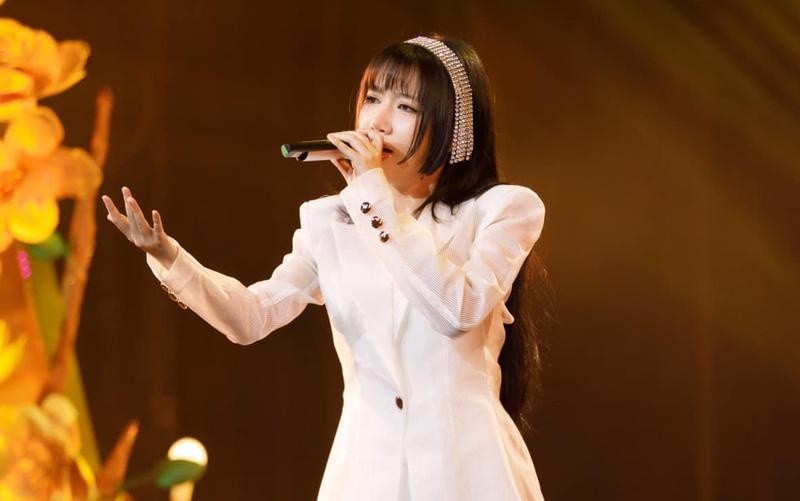 Lời bài hát (Lyrics) "Bát cơm mặn" - Orange, Mew Amazing