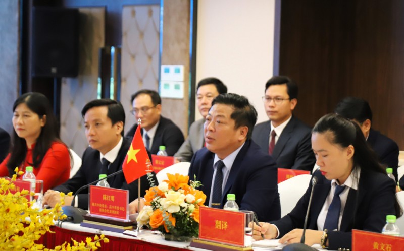 Bí thư Tỉnh ủy Cao Bằng Trần Hồng Minh phát biểu tại buổi tiếp.