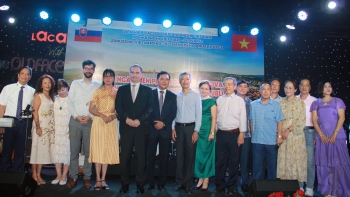dai bien lam thoi nuoc cong hoa slovakia tai viet nam tin tuong quan he hai nuoc se phat trien ngay cang manh me