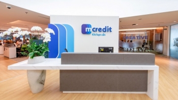 6 thang mcredit bao lai 43 ty dong