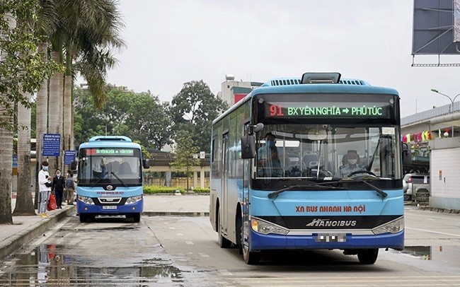 một số tuyến buýt trên địa bàn thành phố có thể hoạt động trở lại từ 11h ngày 8/9 (Ảnh: T.L). một số tuyến buýt trên địa bàn thành phố có thể hoạt động trở lại từ 11h ngày 8/9 (Ảnh: T.L).