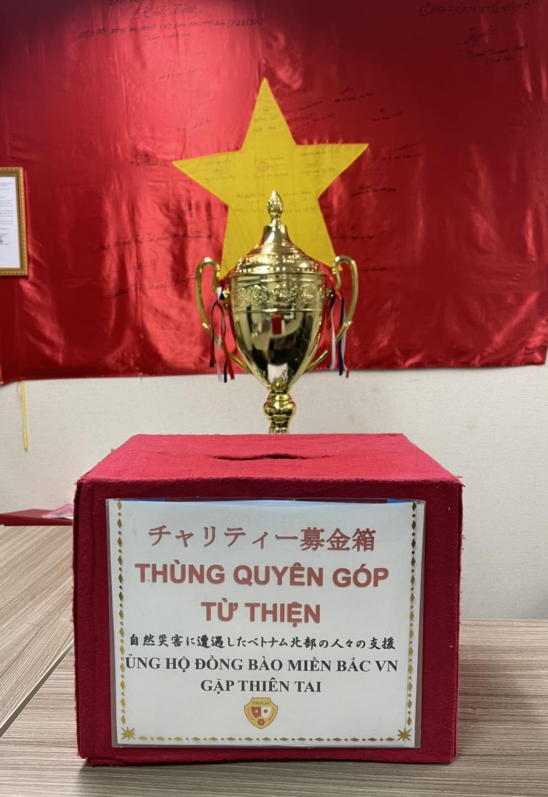 Người Việt tại Nhật Bản quyên góp ủng hộ đồng bào bị bão lũ