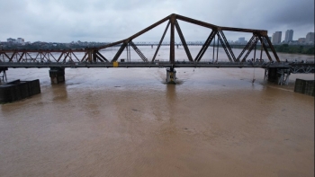 lu song hong song duong doan qua ha noi co dau hieu giam