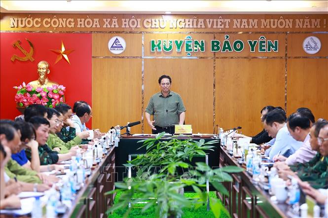 Thủ tướng Phạm Minh Chính: Đặt sức khỏe, tính mạng của người dân lên trên hết, trước hết Chú thích ảnh