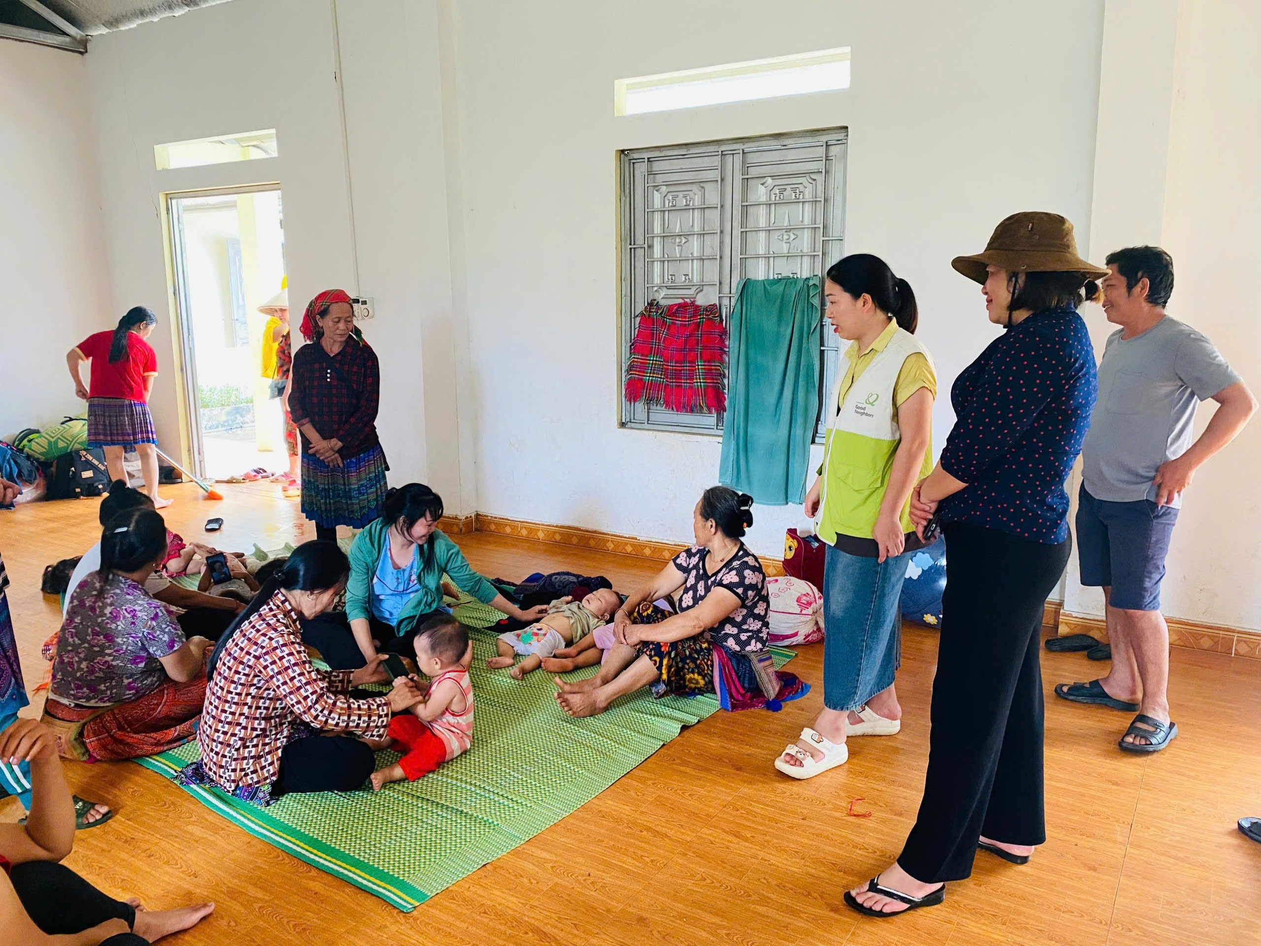 GNI trao hàng cứu trợ cho gần 500 hộ gia đình tại Tuyên Quang, Hà Giang GNI trao hàng cứu trợ cho gần 500 hộ gia đình tại Tuyên Quang, Hà Giang