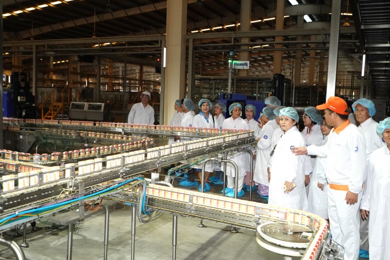 Ấn tượng vì sự đầu tư siêu nhà máy của Vinamilk để làm ra mỗi hộp sữa Ấn tượng vì sự đầu tư siêu nhà máy của Vinamilk để làm ra mỗi hộp sữa
