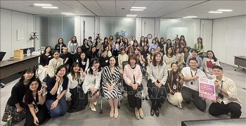 phu nu viet nam tai nhat ban chia se kinh nghiem thanh cong noi xu nguoi