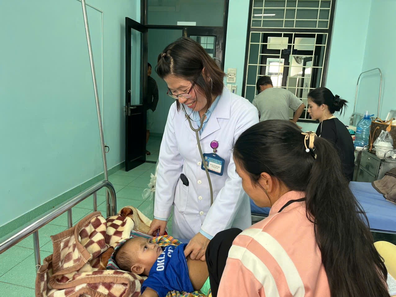 Phụ nữ Việt Nam: Tự tin vươn mình trong kỷ nguyên mới Phụ nữ Việt Nam: Tự tin vươn mình trong kỷ nguyên mới