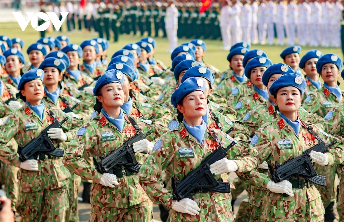Phụ nữ Việt Nam: Tự tin vươn mình trong kỷ nguyên mới Phụ nữ Việt Nam: Tự tin vươn mình trong kỷ nguyên mới