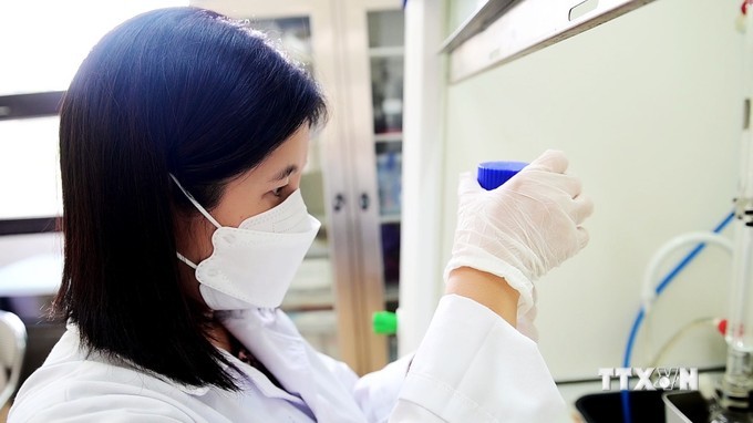 Phụ nữ Việt Nam: Tự tin vươn mình trong kỷ nguyên mới Phụ nữ Việt Nam: Tự tin vươn mình trong kỷ nguyên mới