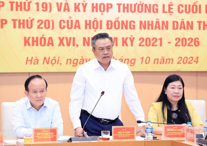 Chủ tịch UBND thành phố Trần Sỹ Thanh phát biểu tại hội nghị (Ảnh: T.L). Chủ tịch UBND thành phố Trần Sỹ Thanh phát biểu tại hội nghị (Ảnh: T.L).