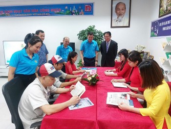 Làm phong phú đời sống văn hoá, tinh thần cho người lao động