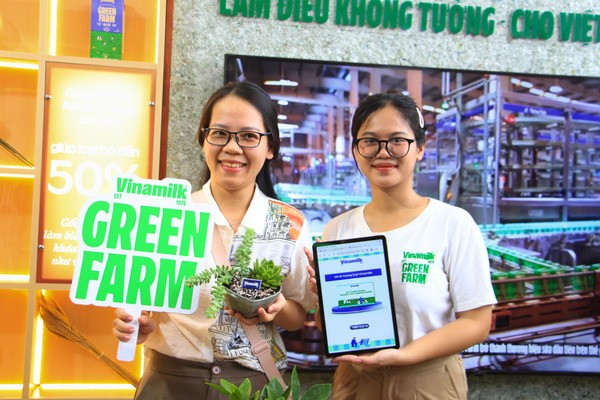 Các bạn trẻ hào hứng với trải nghiệm “Siêu xanh, siêu xinh” đến từ Vinamilk Các bạn trẻ hào hứng với trải nghiệm “Siêu xanh, siêu xinh” đến từ Vinamilk